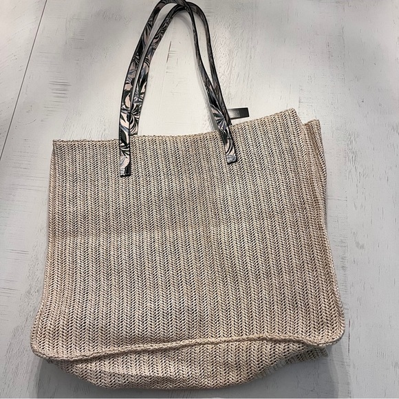 Victoria’s Secret bag - Picture 5 of 5